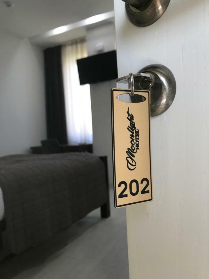 Moonlight Hotel Ставчены Экстерьер фото